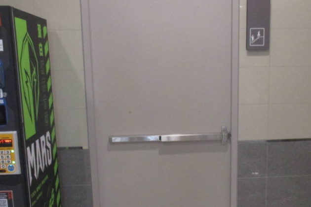 避難層以外樓層出入口