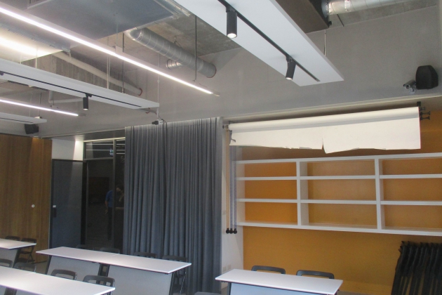 非防火區劃分間牆